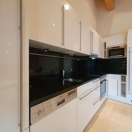 Aramis Dachwohnung 4 Apartment *