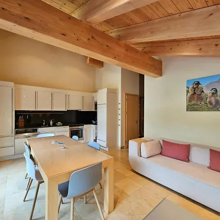 Aramis Dachwohnung 4