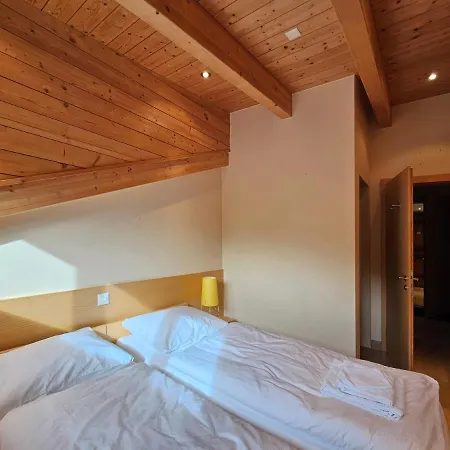 Aramis Dachwohnung 4 Apartment *