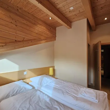 Aramis Dachwohnung 4 Appartamento *